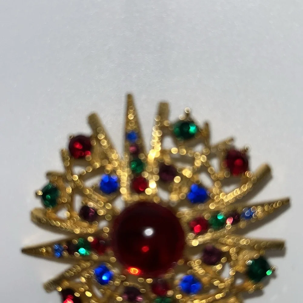 Gold Tone Vintage Starburst Brooch with Colorful Gemstones